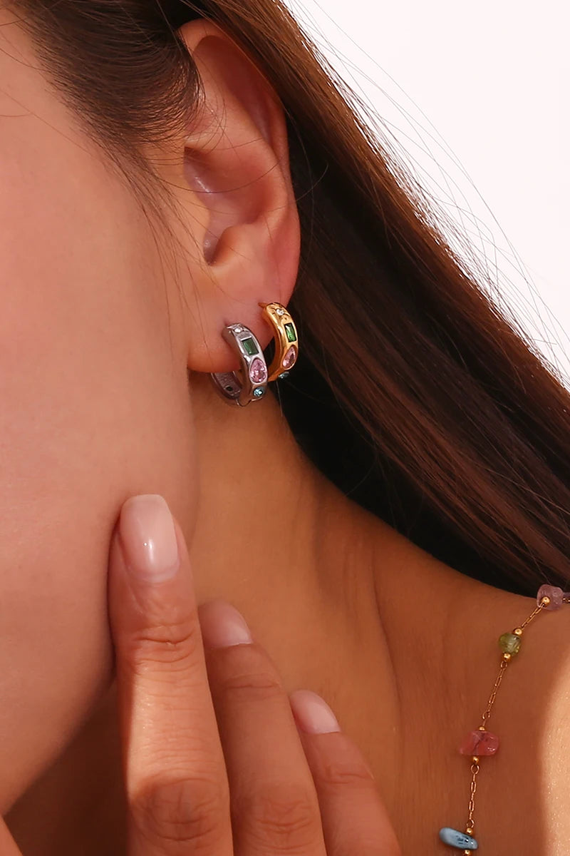 E.B.belle Brincos de argola de zircônia coloridos sem manchas brincos banhados a ouro 18K para mulheres joias de aço inoxidável 316L