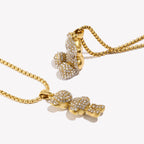E.B.belle Colar com pingente de urso sentado, resistente à água, banhado a ouro 18K, aço inoxidável 316L