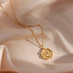 E.B.belle-Colar de aço inoxidável para mulher, banhado a ouro 18K, fundição romântica doce, colar Sakura, flores de cerejeira, colares de flores