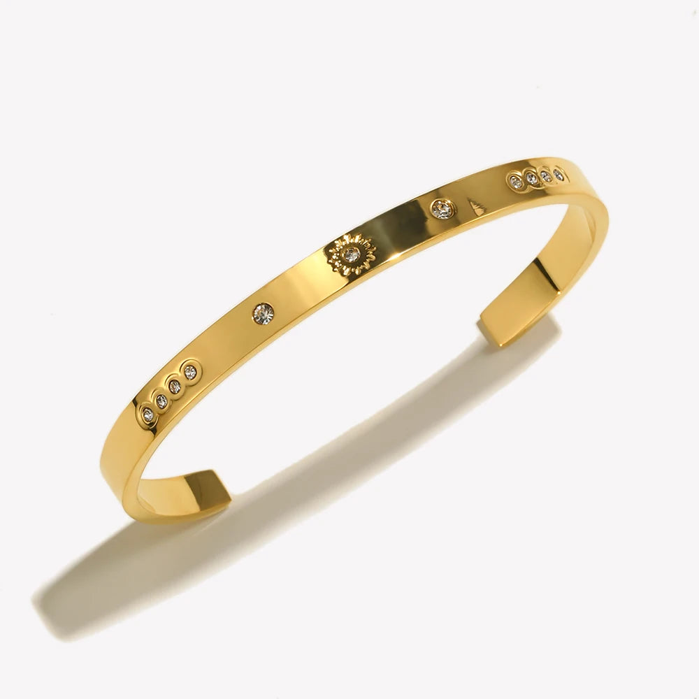 E.B.belle Pulseira com fivela de zircônia pontilhada, resistente à água, pulseira de aço inoxidável 316L para mulheres, joias banhadas a ouro 18K