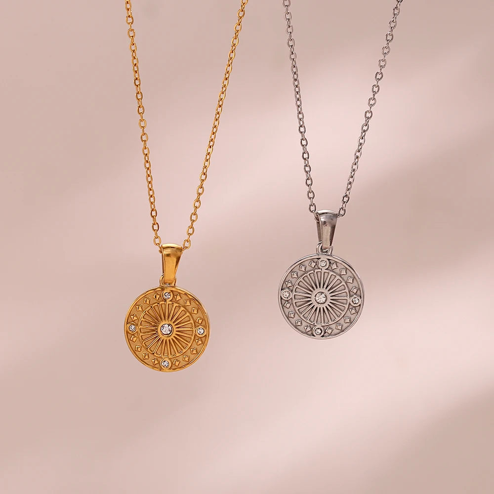Clássico minimalista redondo banhado a ouro colares de moedas para mulheres, aço inoxidável, impermeável círculo pingente colarinho, cor prata