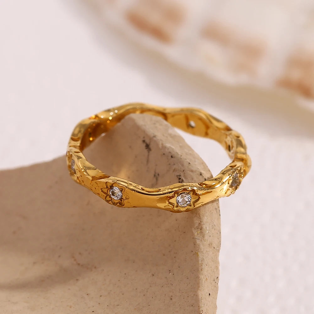 Ebbelle strass oito awn estrela forma de onda anel de aço inoxidável 18k banhado a ouro requintado jóias femininas para festa namoro