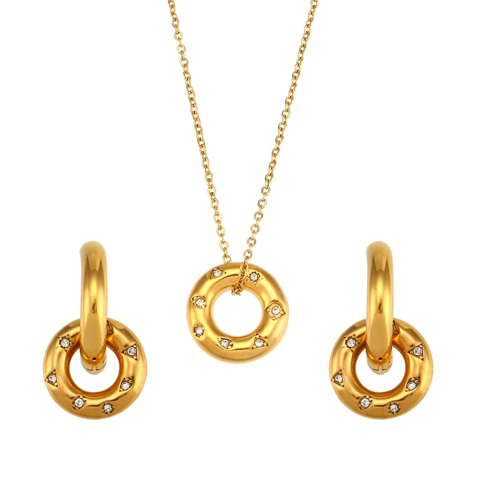 Ebbelle novo cristal pavimentado redondo grosso brincos de argola forma donut pingente de ouro colar conjunto de jóias de aço inoxidável para mulher