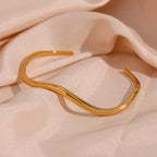 Ebbelle 2024 novo em férias praia acessórios à prova dwaterproof água forma de onda manguito pulseira para mulher pulseiras de aço inoxidável