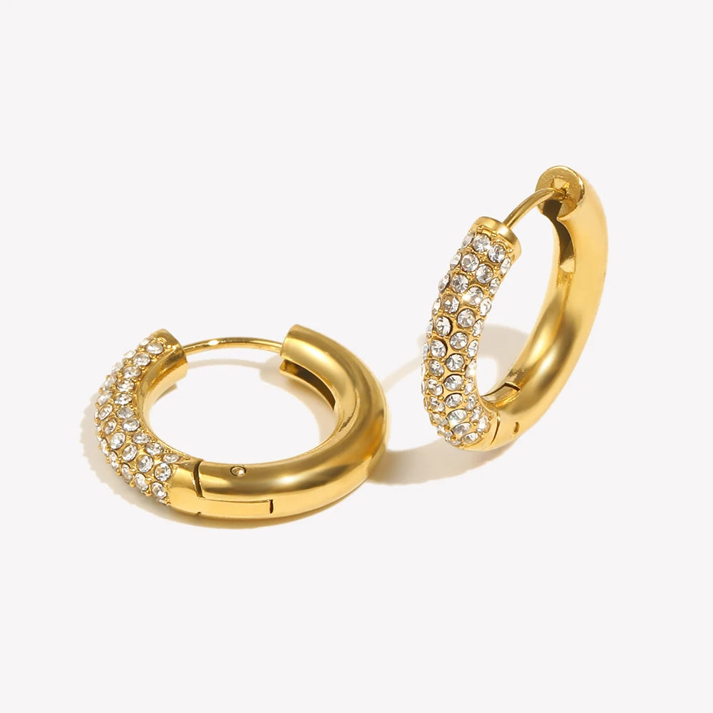 E.B.belle Brincos circulares semi-incrustados de zircônia, cor prata, aço inoxidável 316L, brincos femininos, joias banhadas a ouro 18K