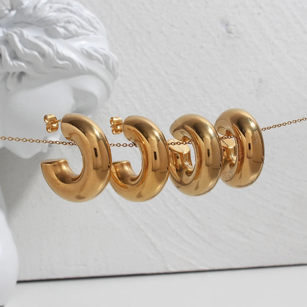 E.B.belle Brincos de argola banhados a ouro, leves e ocos, para mulheres, minimalistas, de aço inoxidável, à prova d'água, sem manchas