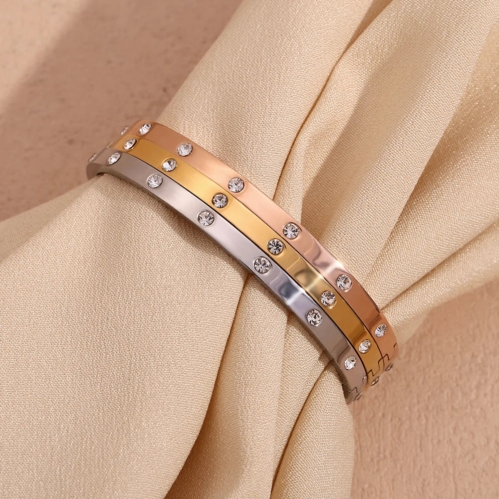 E.B.belle Pulseira com fivela de zircônia pontilhada, resistente à água, pulseira de aço inoxidável 316L para mulheres, joias banhadas a ouro 18K