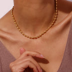 Ebbelle Colares de contas ovais banhados a ouro 18K de aço inoxidável Gargantilha diária Colares Acessórios de joias da moda para mulheres