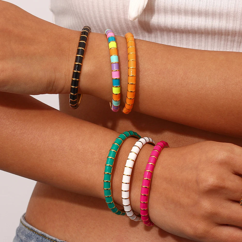 Design Caterpillar Pulseiras para Mulheres, Pulseiras Coloridas de Esmalte, Punho de Aço Inoxidável, Jóias Y2K Bonitos, Verão