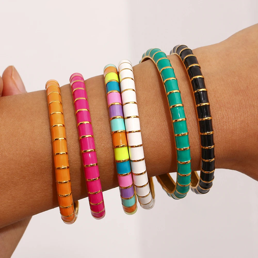 Design Caterpillar Pulseiras para Mulheres, Pulseiras Coloridas de Esmalte, Punho de Aço Inoxidável, Jóias Y2K Bonitos, Verão