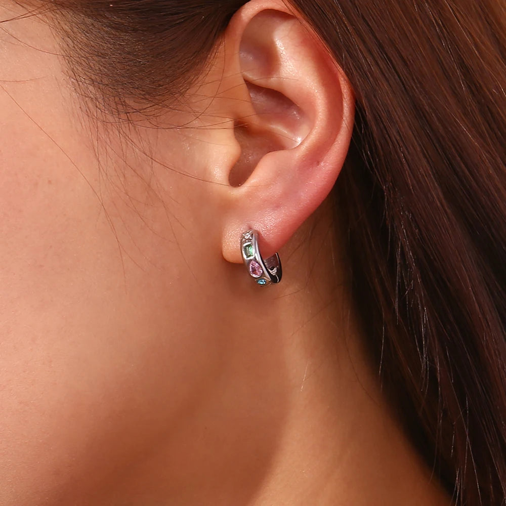 E.B.belle Brincos de argola de zircônia coloridos sem manchas brincos banhados a ouro 18K para mulheres joias de aço inoxidável 316L